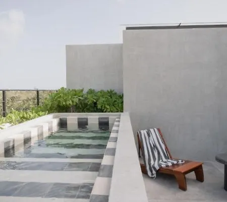 Luxe Jungle Loft Private Pool Apartment